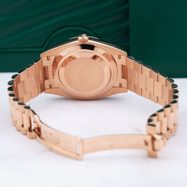 Rolex Day-Date 40 228235 Image 4